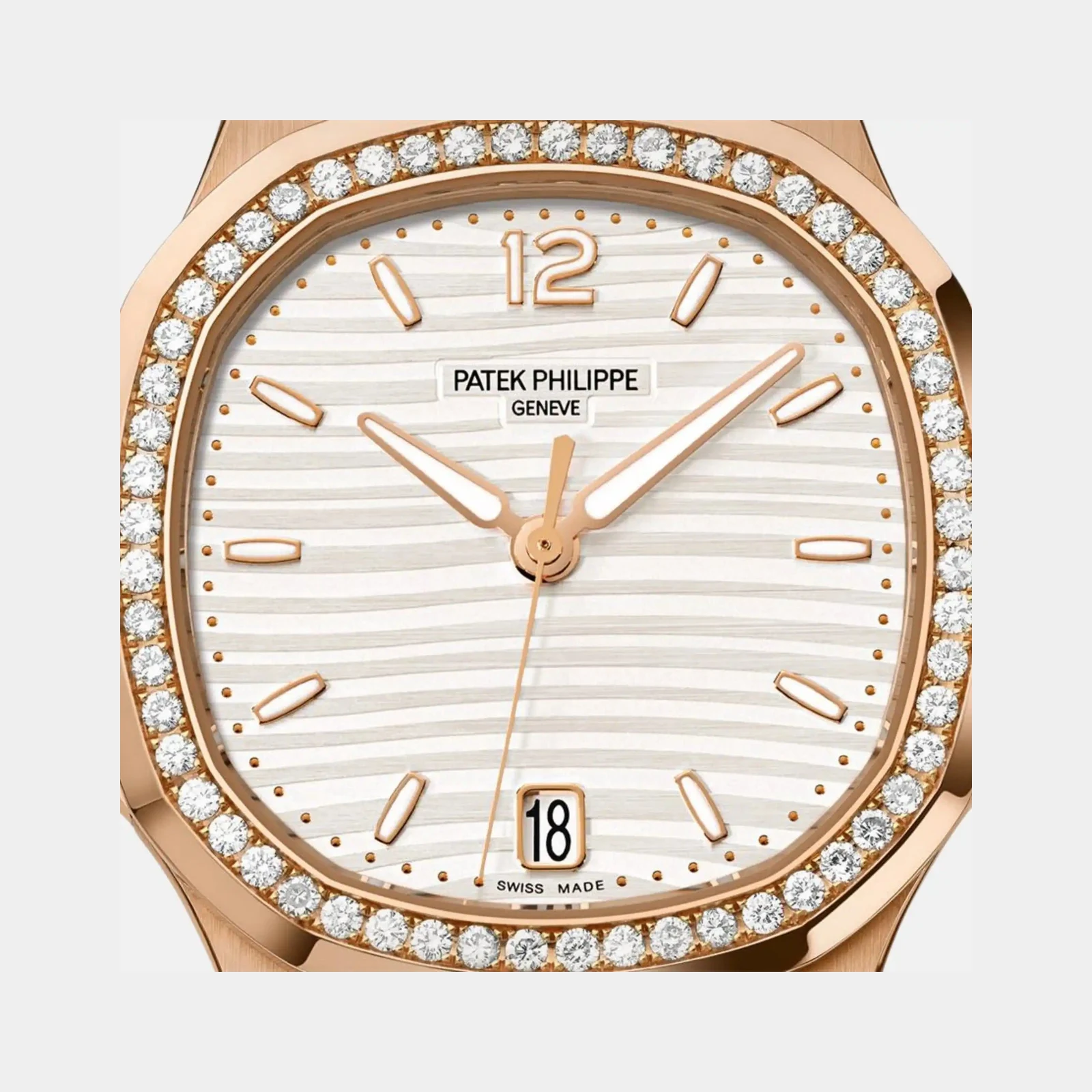 Patek Philippe Nautilus Self-Winding - 7118/ - 1200 R - 001