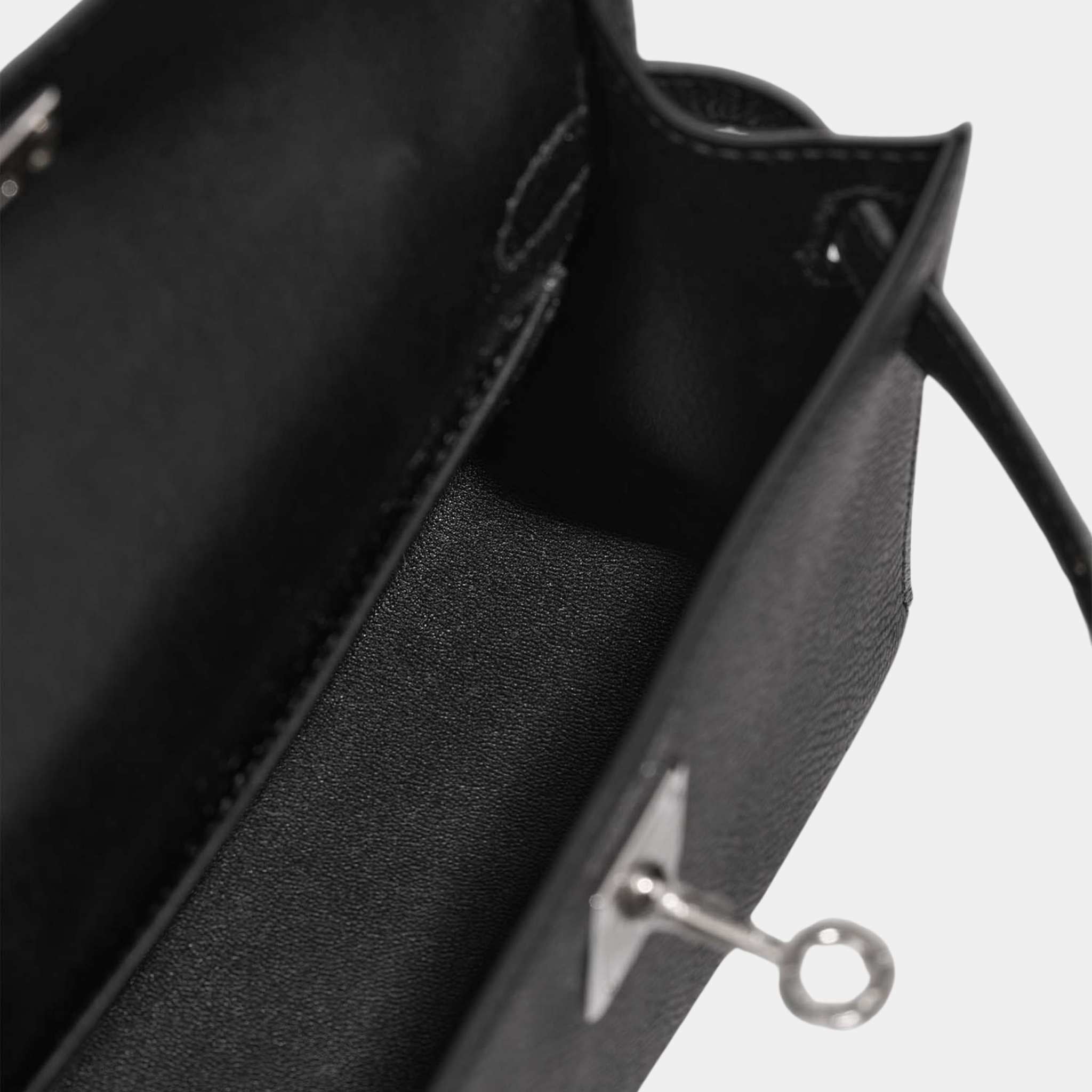 Hermès Mini Kelly Black Epsom PHW